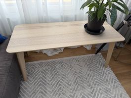 Moderner Couchtisch Holzoptik, sehr guter Zustand
