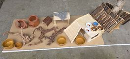 Kleintier und Nager-Spielplatz: Haus, Brücke, Näpfe, Wurzeln