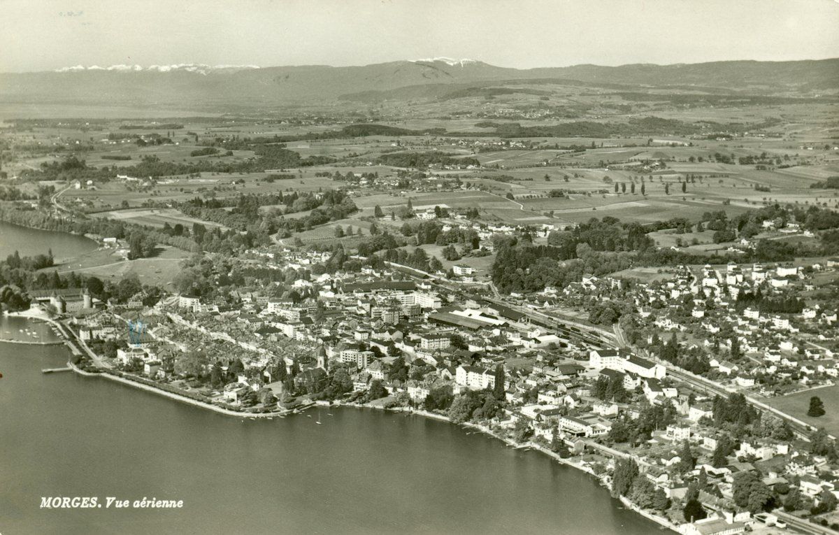 Cartoline postali: Morges - Vue aérienne – Usato da Chavornay venduto da SupraSenna