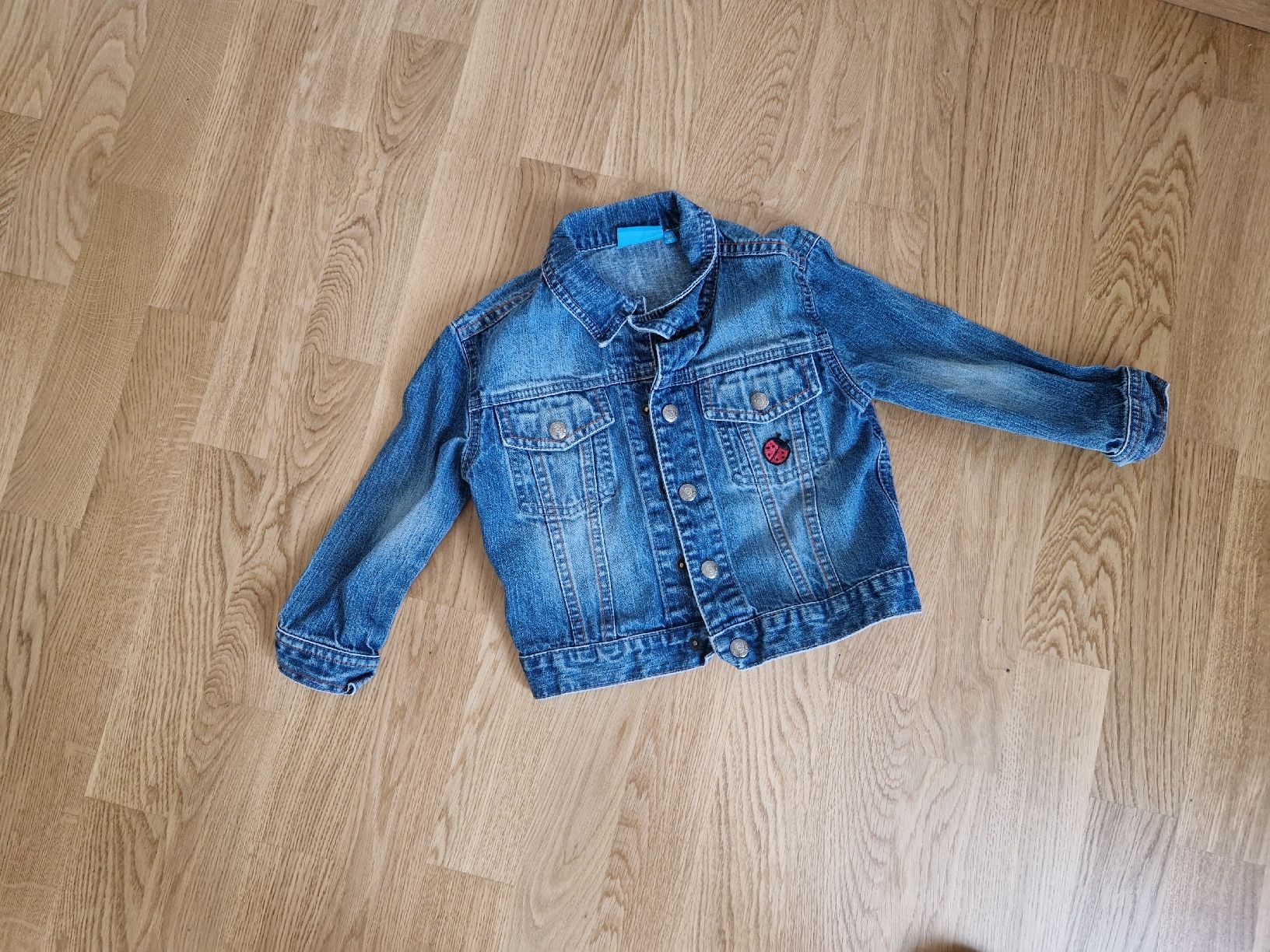 Giacche & Cappotti: Jeansjacke Gr.104 – Usato da Zürich venduto da mel_mzx6