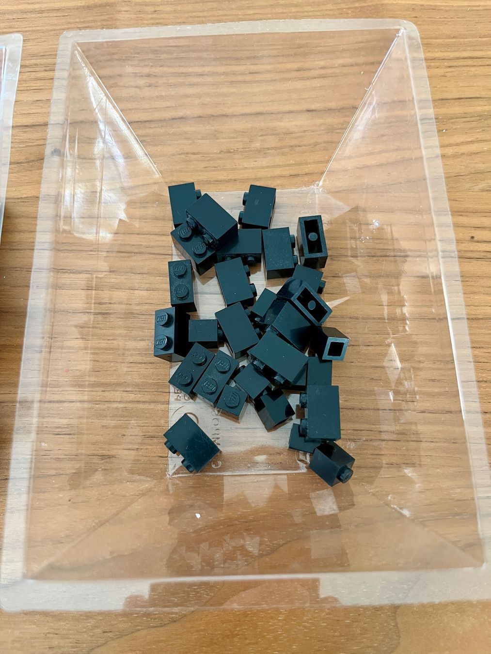 Lego Giocattoli: Lego schwarz über 230 Stk. verschiede Formen – Usato da Mont sur Rolle venduto da uttin 5