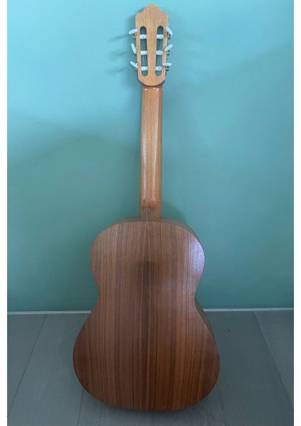 Strumenti musicali: Klassische Gitarre Artesa – Usato da Allschwil venduto da Trust03 1