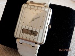 Tissot, Two Timer, Damen, 22 x 30mm