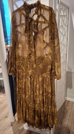 Zara kleid