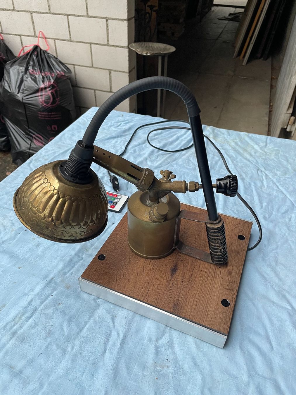 Lampade: Tischlampe aus Bunsenbrenner – Usato da Villmergen venduto da Bezdupe 8