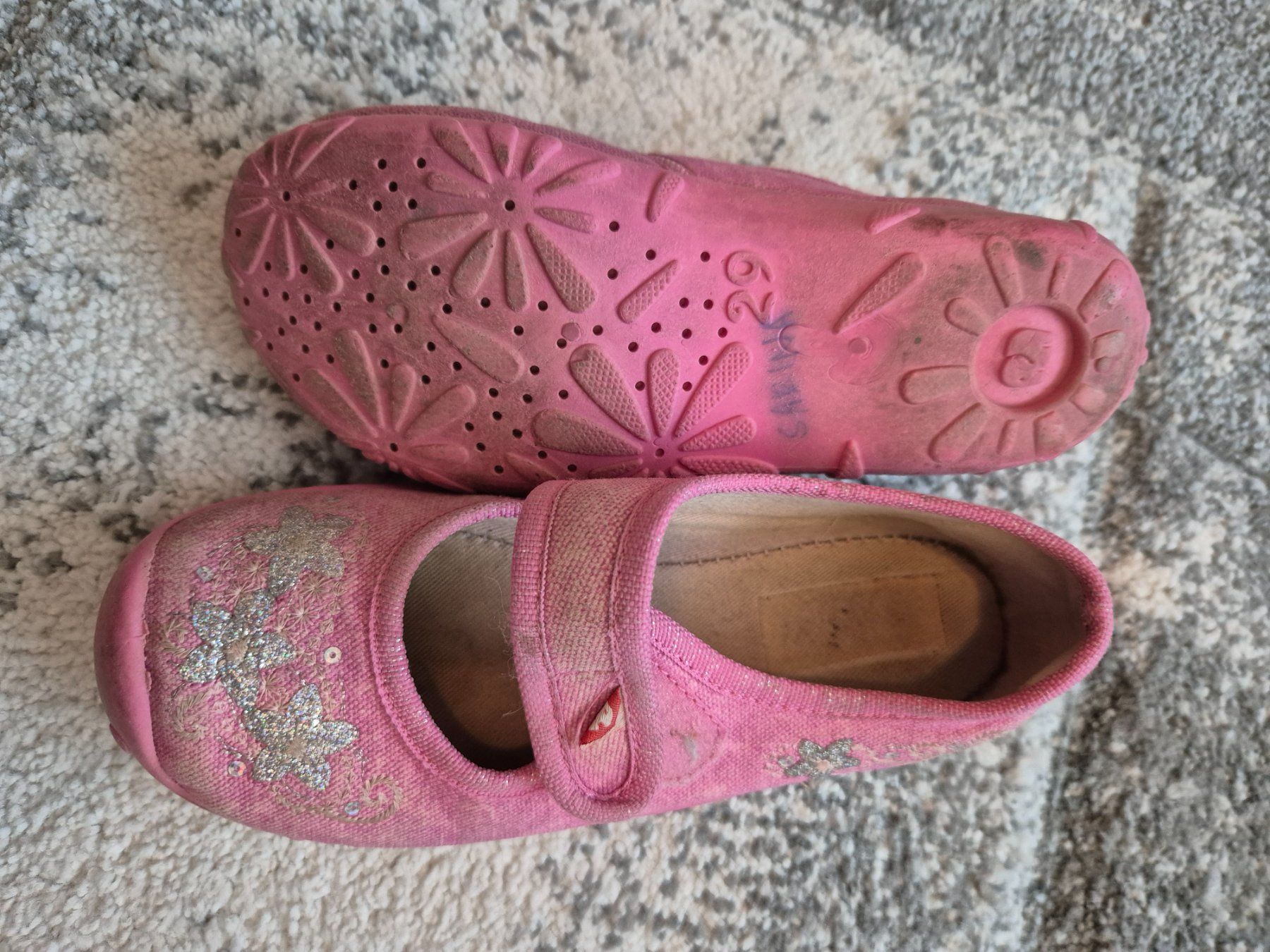 Elefanten Scarpe per ragazze: Hausschuhe (Elefanten) – Usato da Greifensee venduto da Angela120