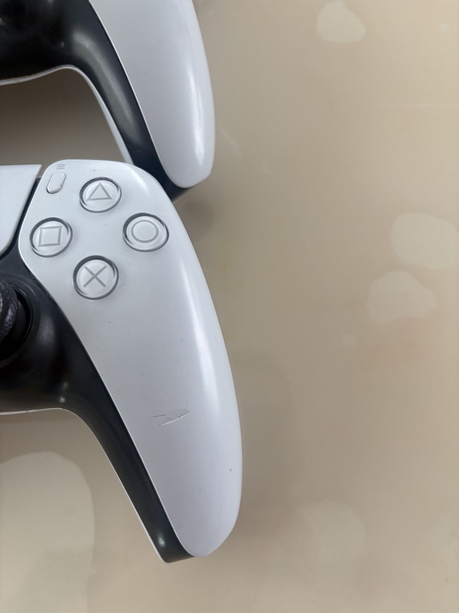 Sony Controller: PS5 Controller DualSense Defekt Stick Drift – Difettoso da Unterkulm venduto da mus_2brd 1