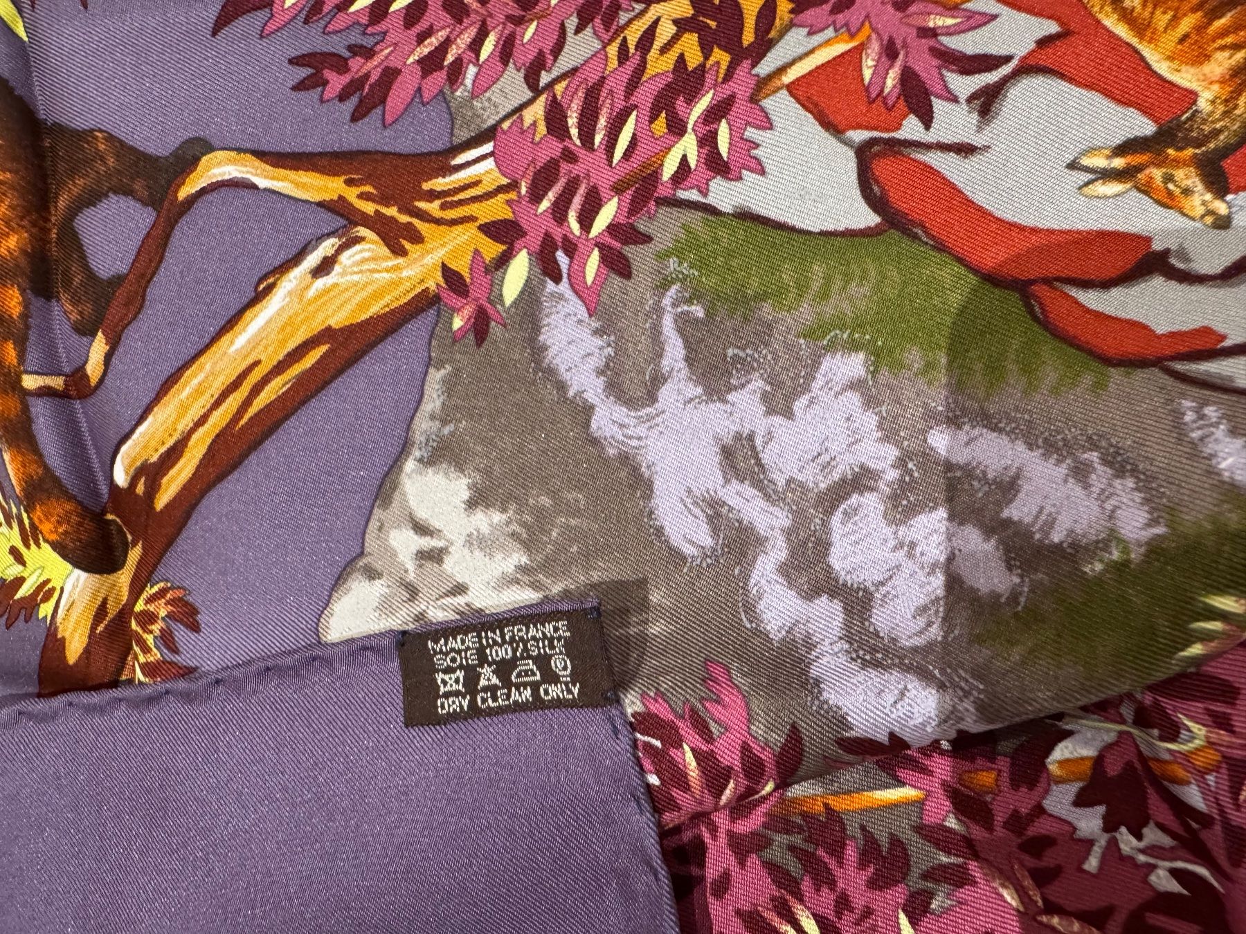 Hermès Foulards, Tücher & Schals: HERMES SEIDEN SCHAL 90 – Neu (gemäss Beschreibung) aus Schwyz von  1