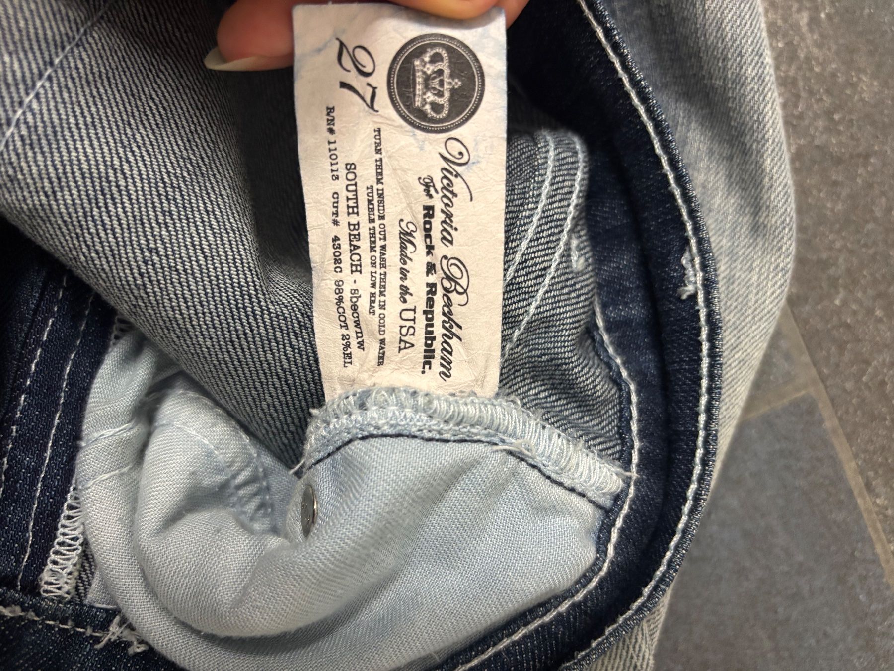 Victoria Beckham Jeans: Vintage Victoria Beckham Jeans – Usato da Diepoldsau venduto da Theatom0 1