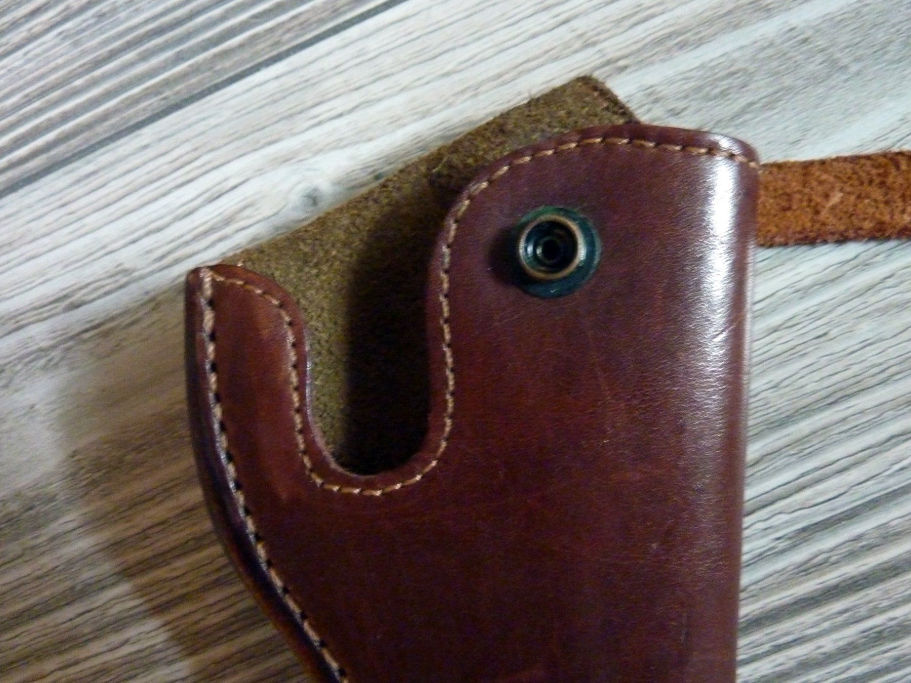 Schützensport: Cartouchière pour pistolet en cuir Argentin. – Gebraucht aus Bern von Dedonegro 3