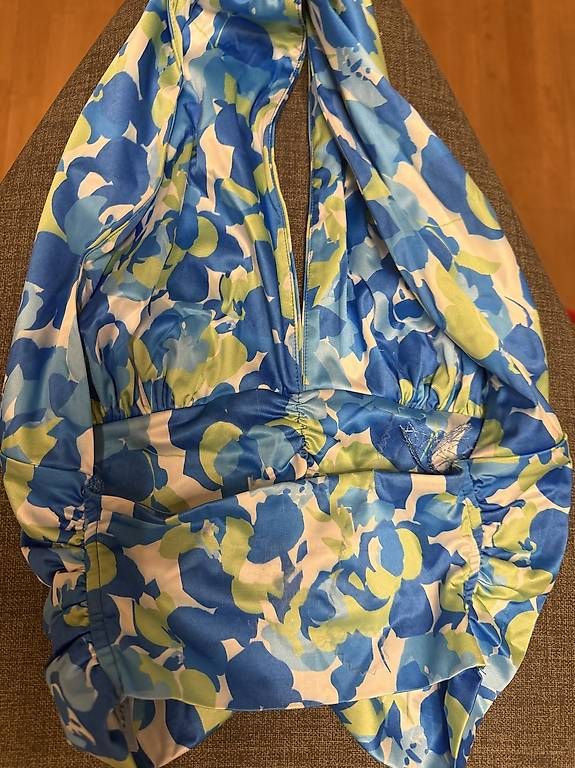 Tops: Sommertop Rückenfrei Grösse 36 – Gebraucht aus Zürich von Lice1 2