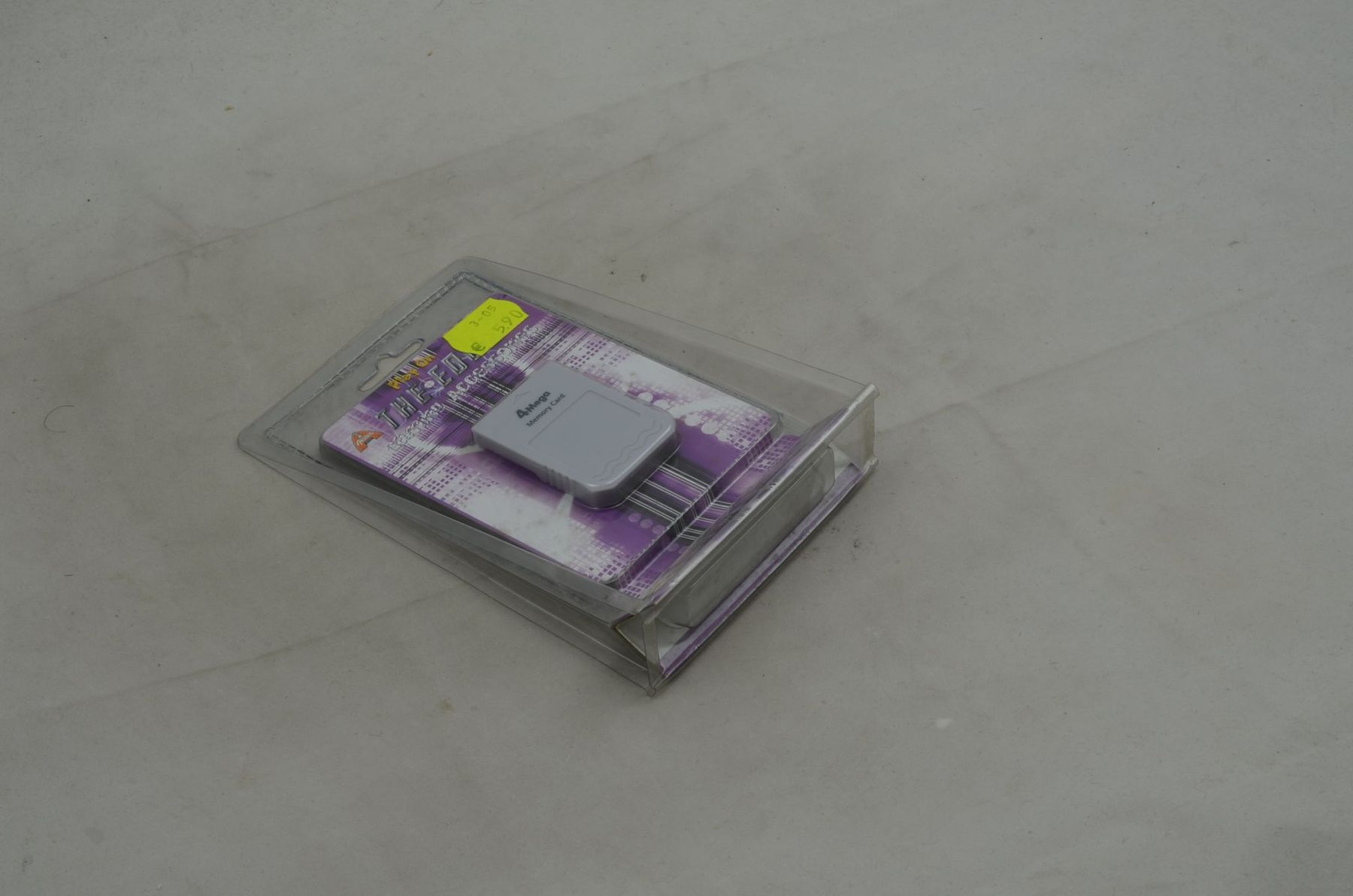 Memory unit & Memory card: The Edge 4MB Memory Card GameCube OVP – Nuovo e nell'imballaggio originale da Buchs AG venduto da SellAndBuyX 2