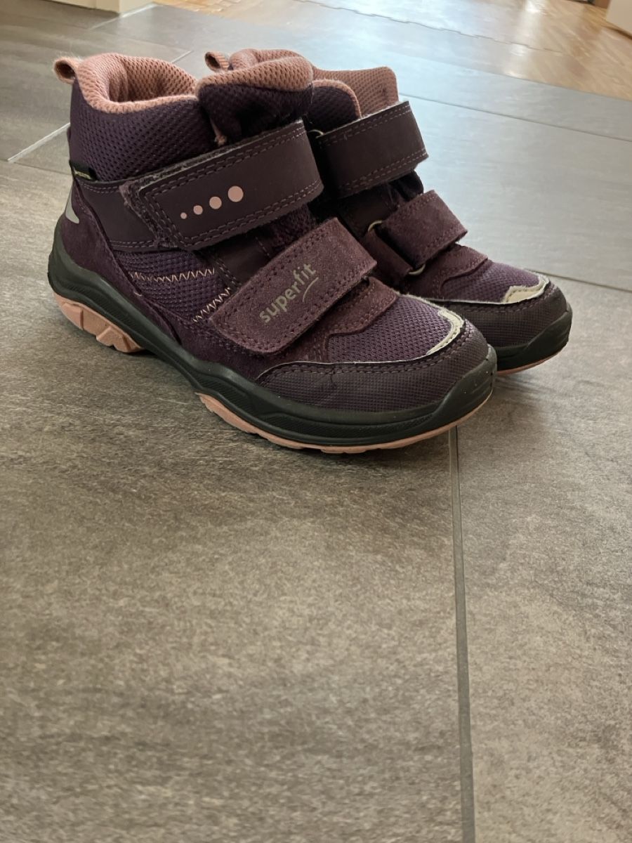 Superfit Scarpe per ragazze: Superfit Schuhe Gr. 27 – Usato da Niederrohrdorf venduto da Nici119