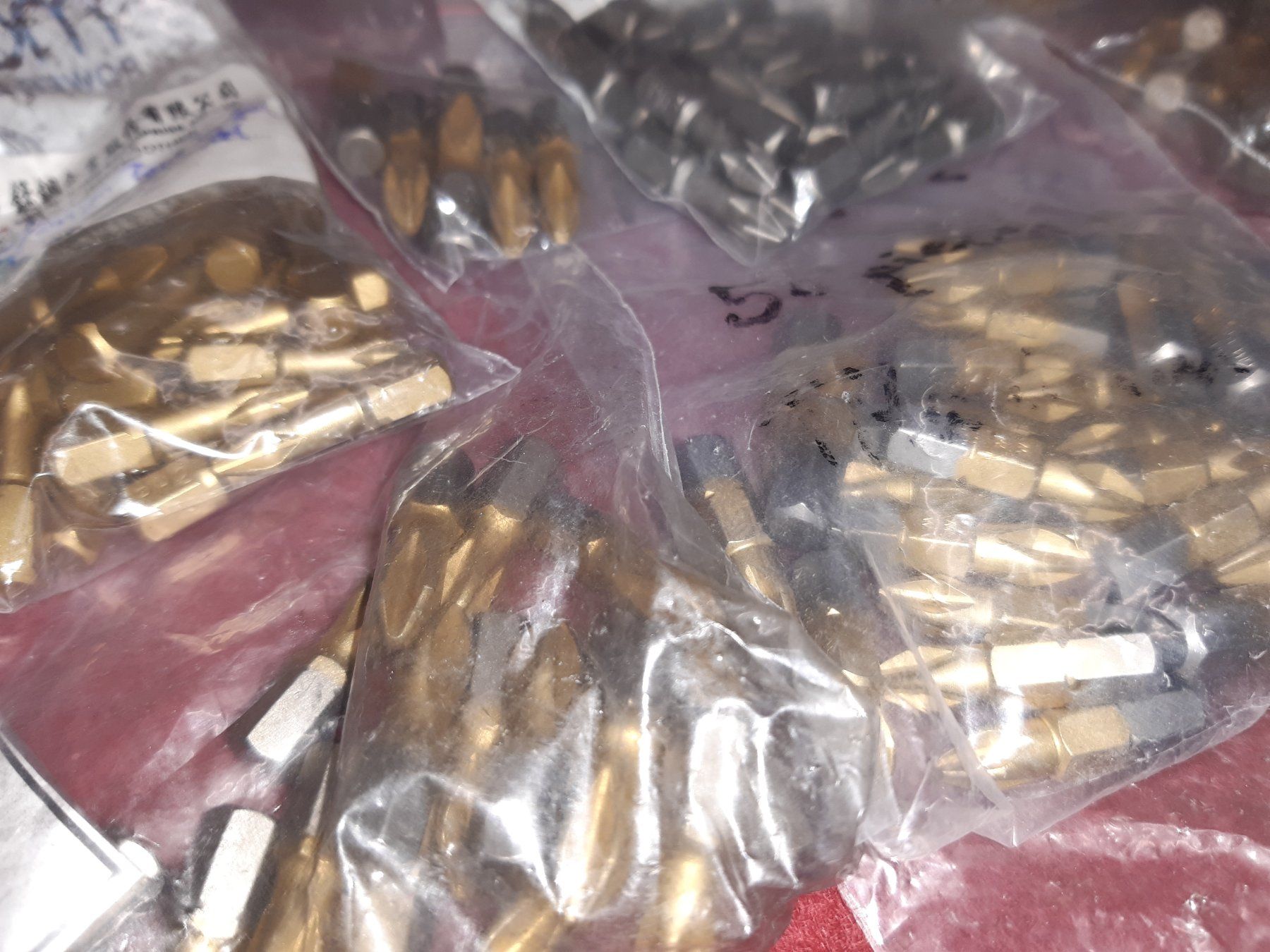 Tutti gli attrezzi: Vierkant - Bits ca. 500g – Usato da Lohn-Ammannsegg venduto da Molch7 1