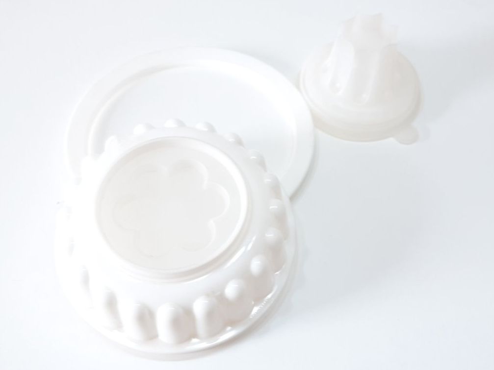 Tupperware Teglie da forno: Charlotteform Tupperware - Moule à charlotte Tupperware – Usato da Savagnier venduto da Marderuth 2