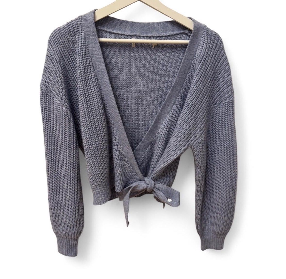 Vestes: Damen Strickjacke hellblau Wickeloptik  – Neuf (Voir description) à Marbach SG par Rob_sta