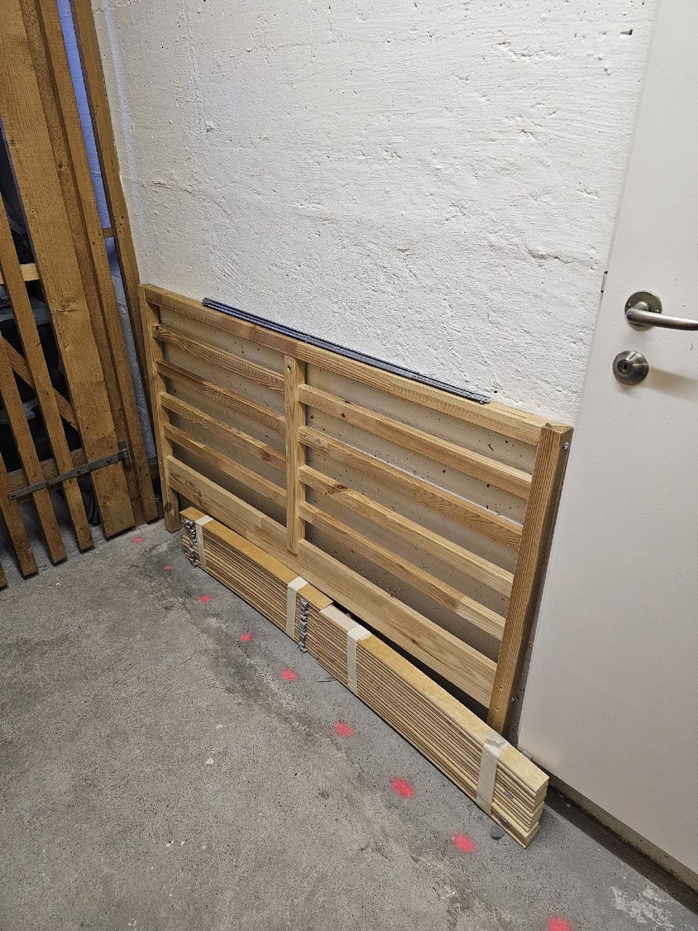 Ikea Betten: IKEA Bett TARVA+LUROY 140x200 – Gebraucht aus Zürich von web_f59x 2