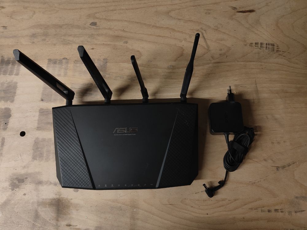 ASUS RT-AC87U Router, schnelles WLAN (Gebraucht) in Malters für CHF 10 ...