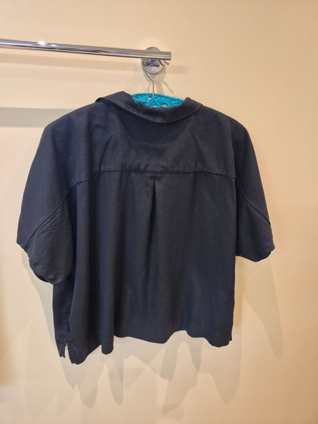 Camicette: Schwarze Bluse, Kurzarm, Gr. 46 – Usato da Dietikon venduto da grafad 1