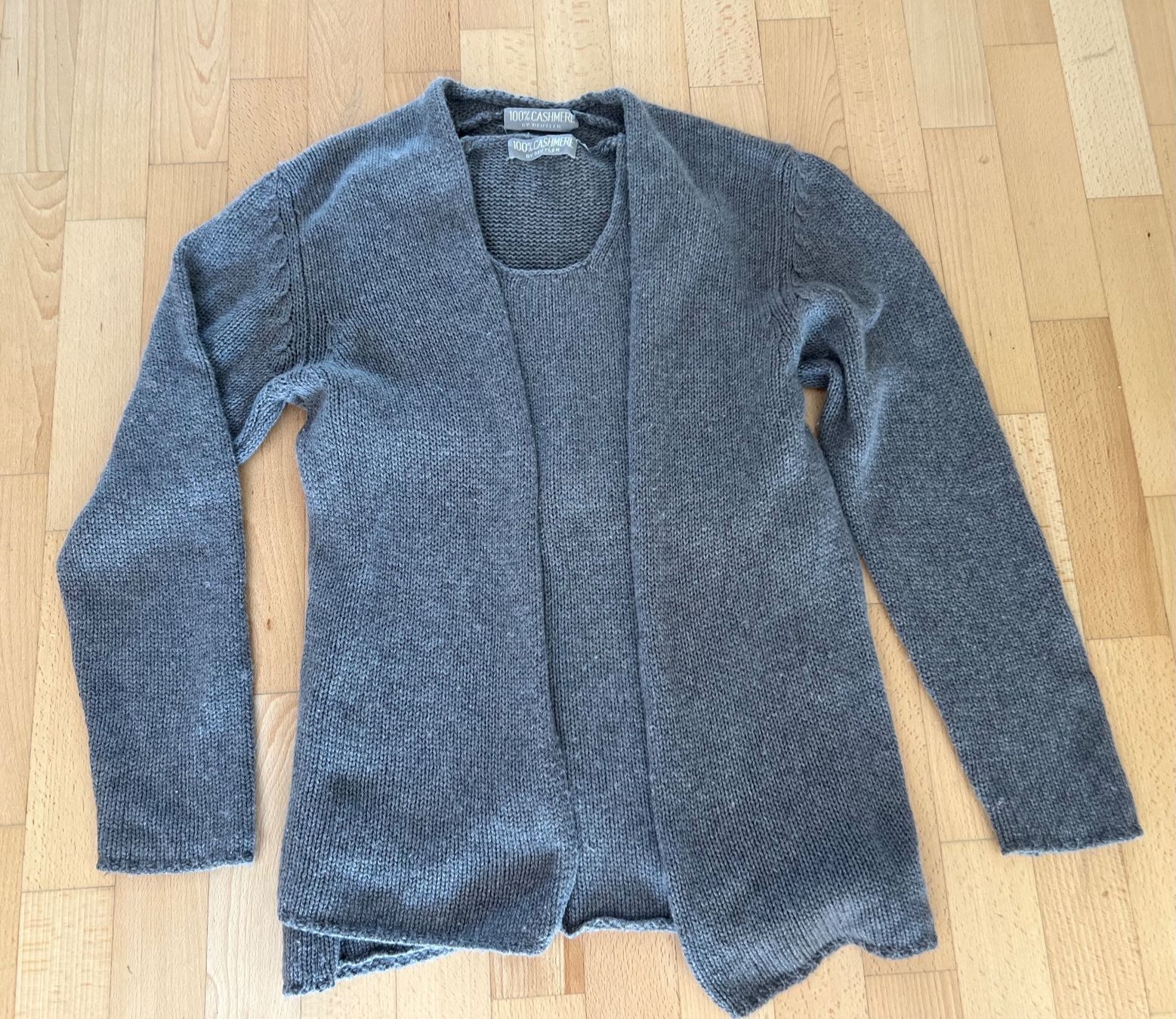 Giacche: Twin-Set Cashmere – Nuovo (secondo la descrizione) da Horgen venduto da Hpunto
