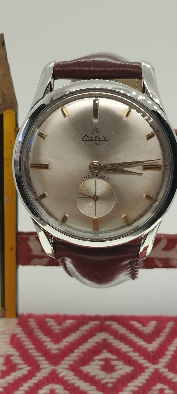 Orologi: Montre ciny – Usato da La Chaux-de-Fonds venduto da jac_9llg
