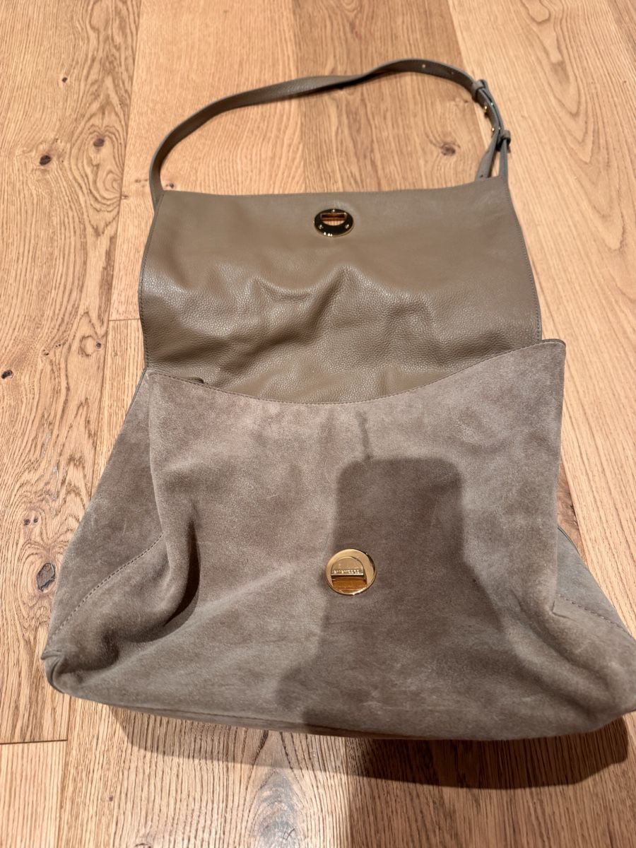 Coccinelle Borse da donna: Handtasche Coccinelle – Usato da Davos Platz venduto da mbe_r5tv 5