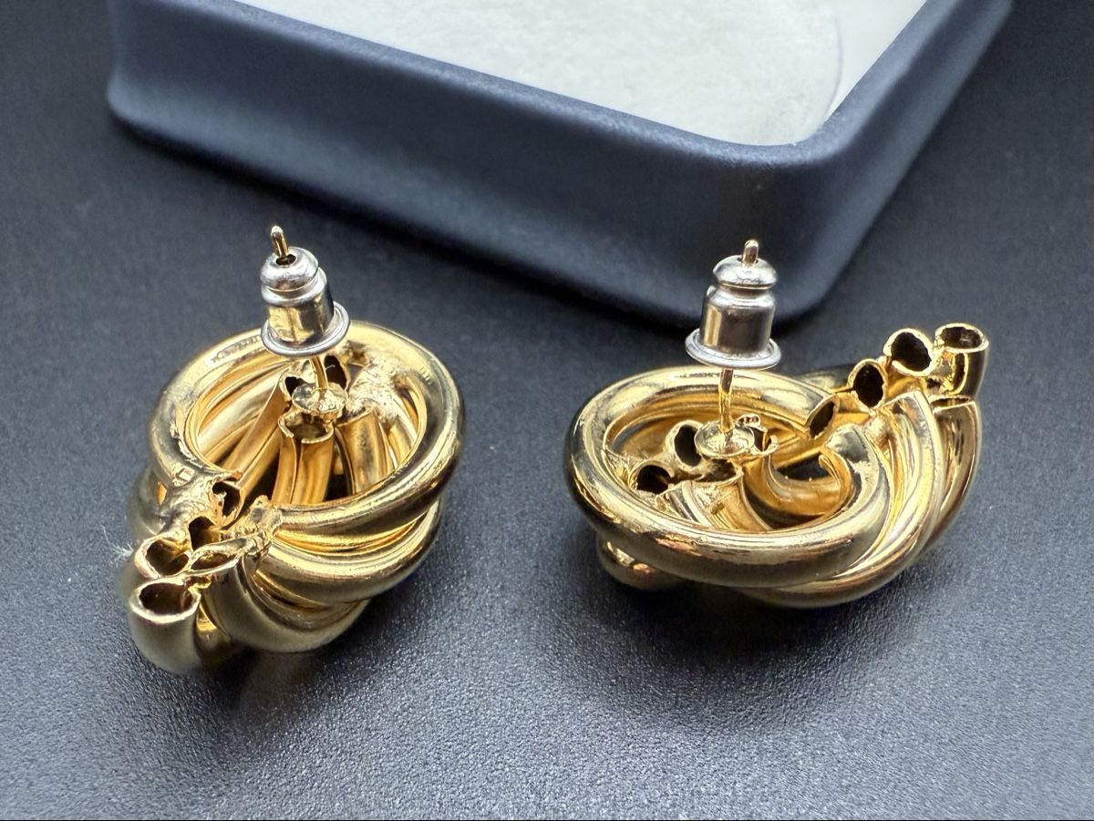Orecchini pendenti & Orecchini a lobo: Goldfarbene Vintage-Ohrringe mit Strasssteinen – Usato da Lamone venduto da LaCantinaMagica 6