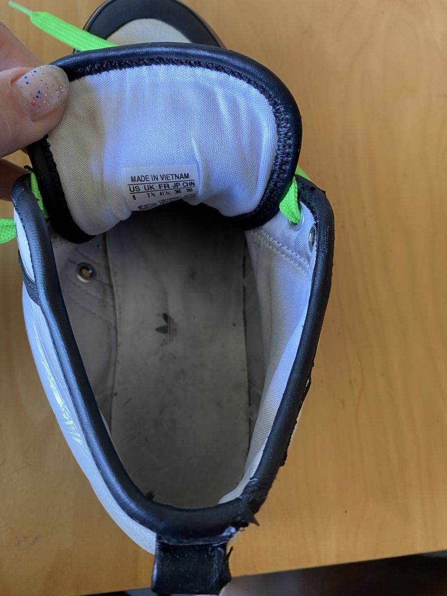 Adidas Scarpe da donna: Adidasschuhe Damen Gr. US 8 – Usato da Zürich venduto da Ethno1 1