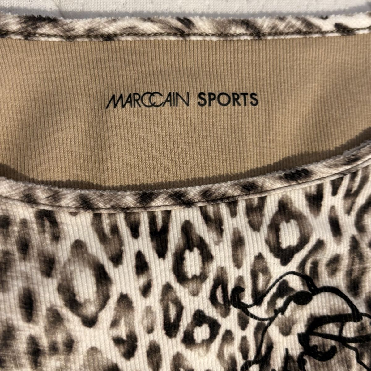 Marc Cain Top: Marc Cain Leopard Print Y2K Tank Top – Nuovo (secondo la descrizione) da Brünisried venduto da Livtsukki2ndHand 4