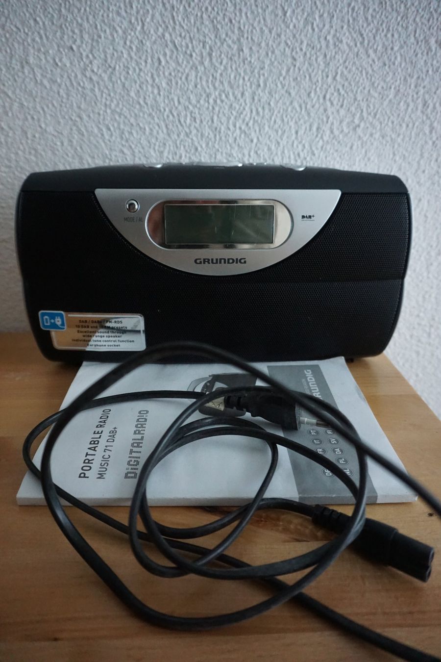 Grundig Radio: Grundig Radio 71 DAB+ – Usato da Hochdorf venduto da Aguadulce