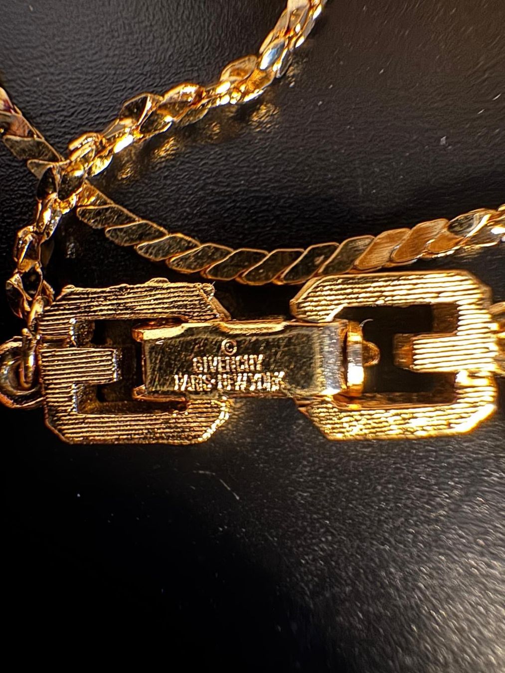 Givenchy Bracciali & Braccialetti: Givenchy Armband – Nuovo (secondo la descrizione) da Winterthur venduto da Dejv 2
