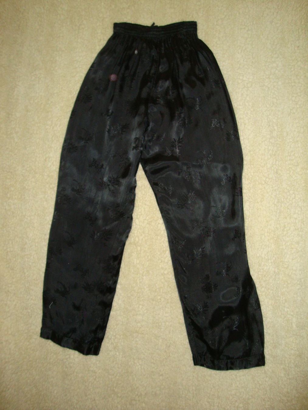 Pantaloni: schwarze Sommerhose Asienstyl – Usato da Laufen venduto da ereli