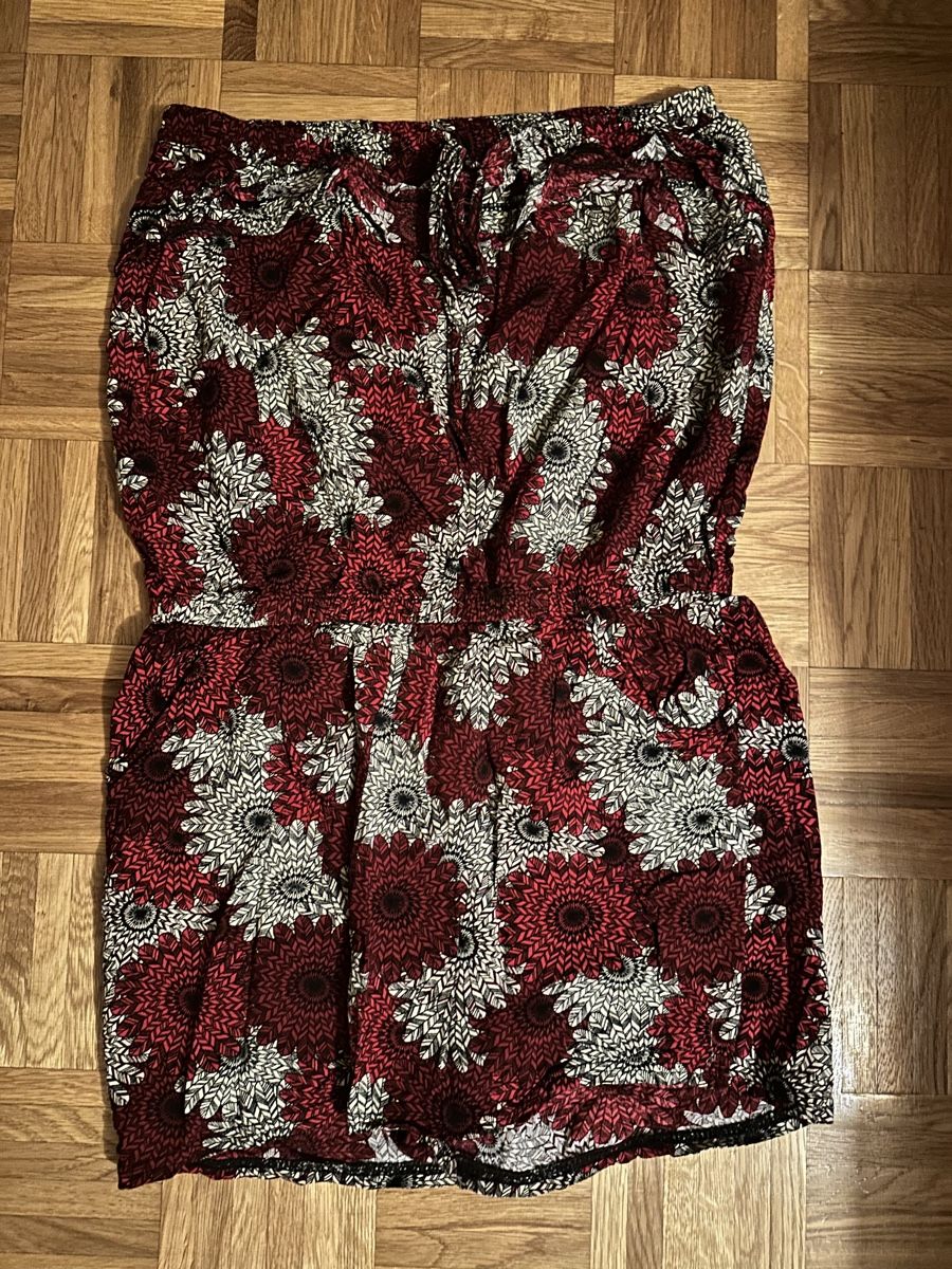 Jumpsuits: Combishort sans manche taille S  – D'occasion à Plan-les-Ouates par aur_z5pj