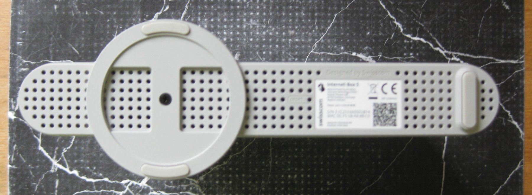 Swisscom Modem & Router: Swisscom Internet-Box 5 – Usato da Frauenfeld venduto da Interessent1 2