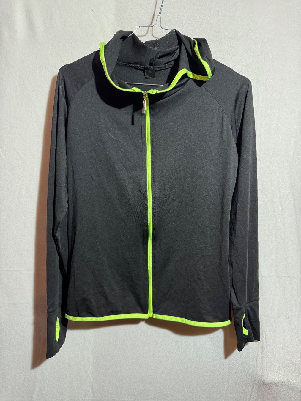 Jacken: Kapuzenjacke, Sportjacke Gr. M – Gebraucht aus Grosswangen von SALE_SALE_SALE