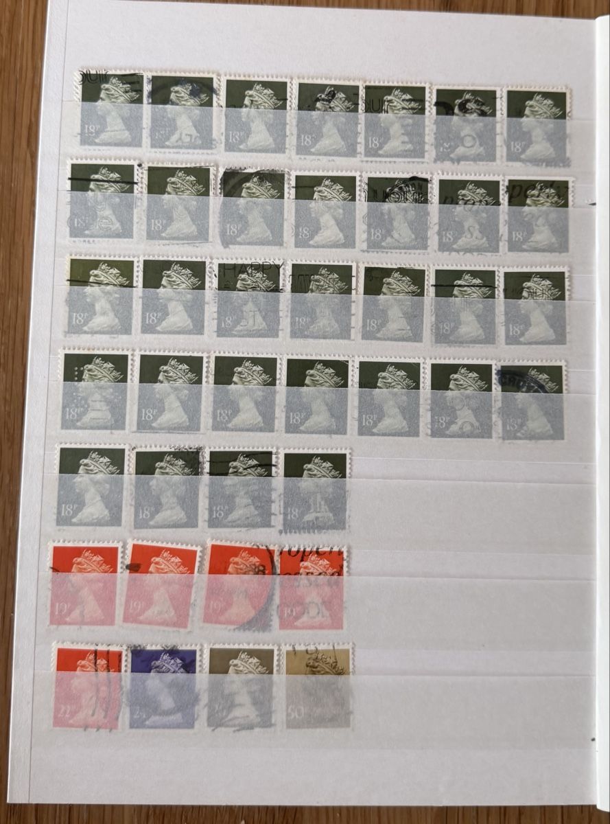 Tutti i francobolli: Briefmarkensammlung Grossbritannien – Usato da Niederbipp venduto da Babalinho11 9