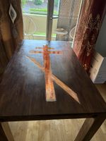 Holztisch mit Orthodoxkreuz, handgefertigt, Unikat