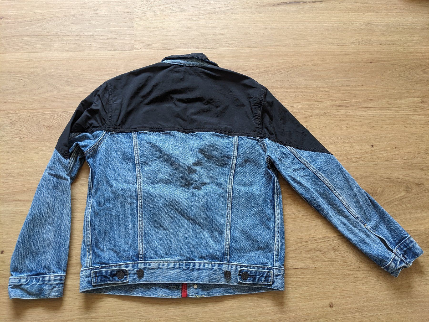 Levi's Giacche: Levi's Jeansjacke Gr. S – Usato da Lengnau AG venduto da Nathi88 1