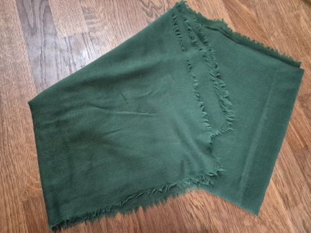 Green square wool scarf