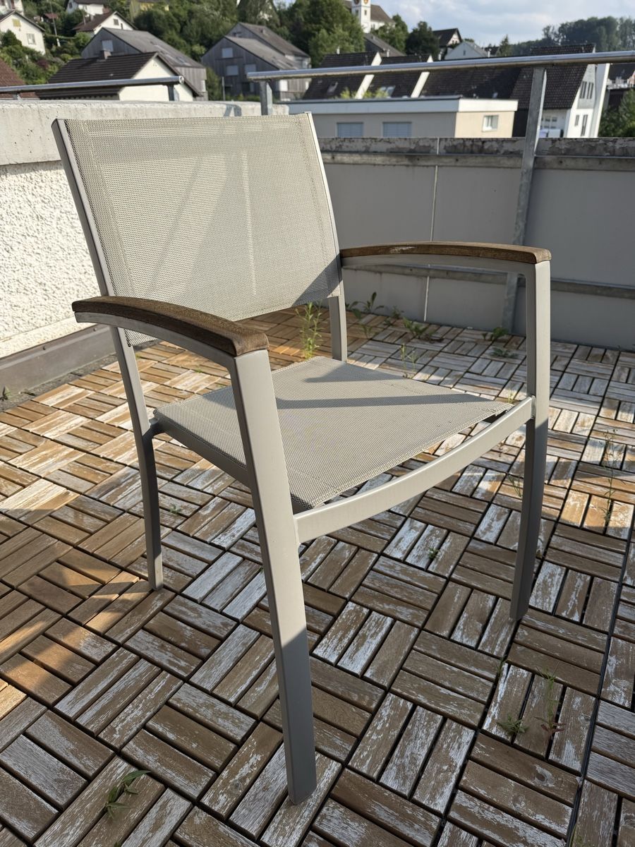 Tische: 🪴 Gartentisch + 6 Stühle – Gebraucht aus Birmensdorf ZH von JennyJey 2