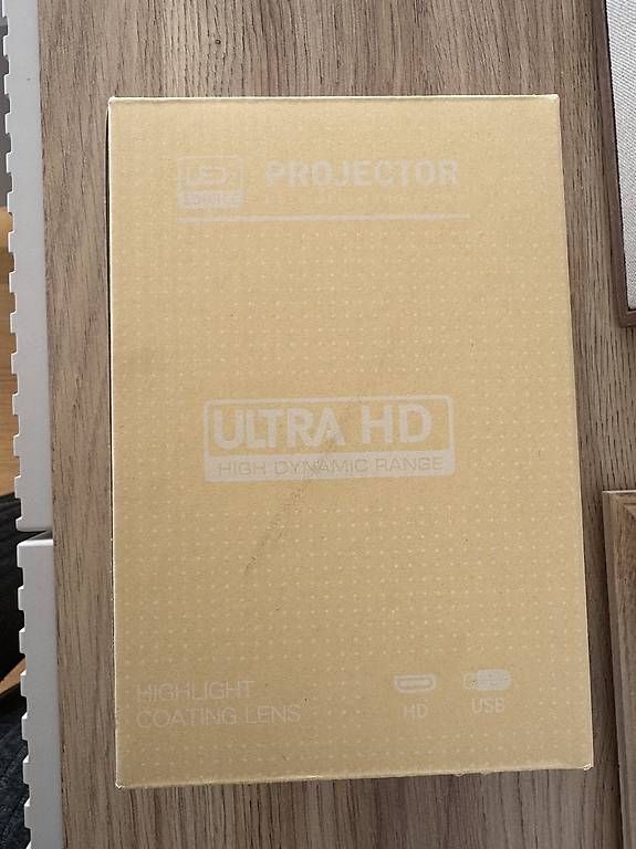 Proiettori: PhoneLook HY300 Pro – Usato da Däniken SO venduto da debii_1999 2