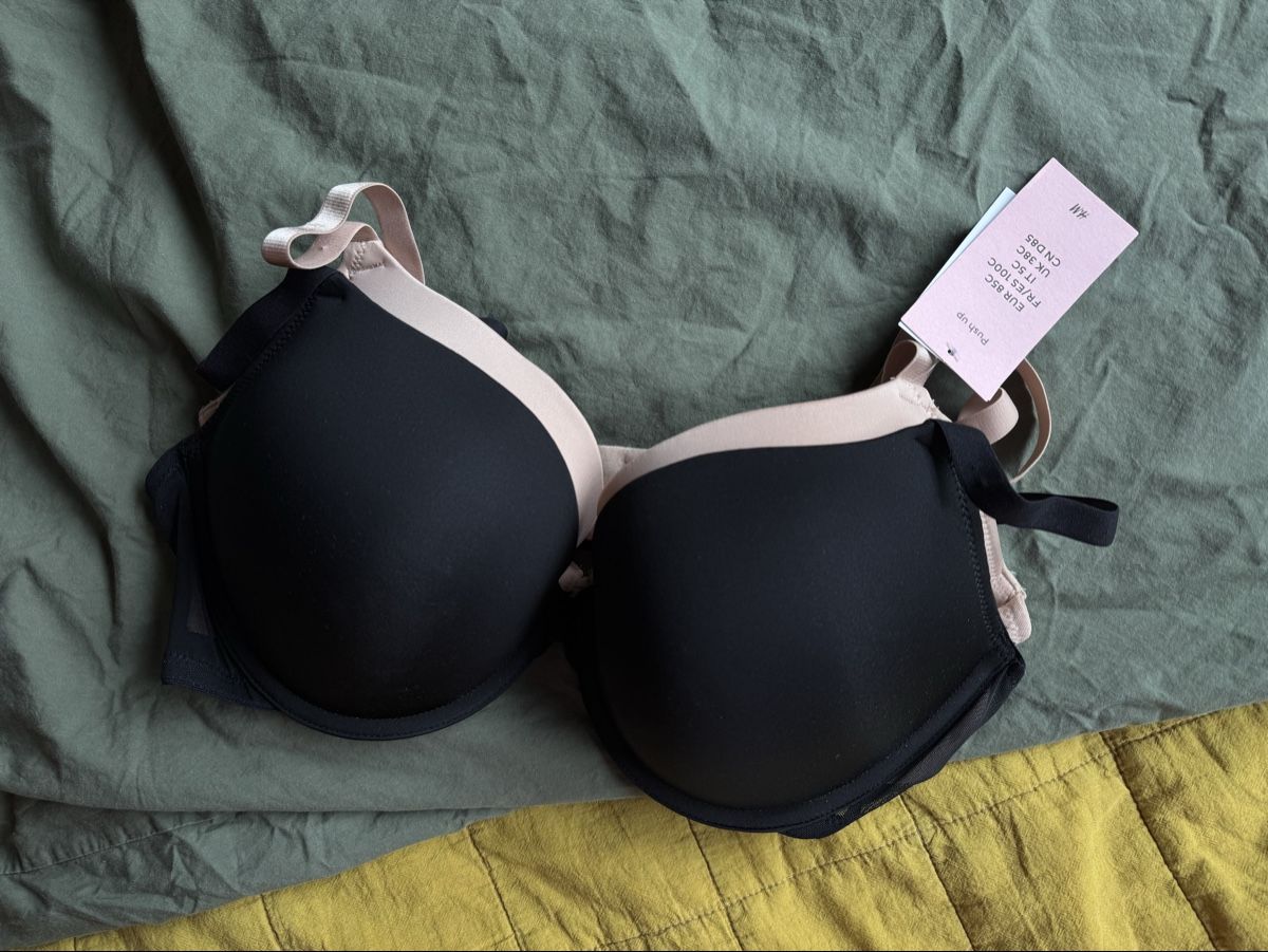 Altra biancheria intima: Push Up Bra Black Beige Size 85C New – Nuovo e nell'imballaggio originale da Effretikon venduto da expiredrice