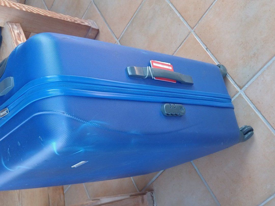 Valigie: Reisekoffer – Usato da Märstetten venduto da Gwundrig01 1