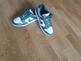 Nike dunk low green team 42