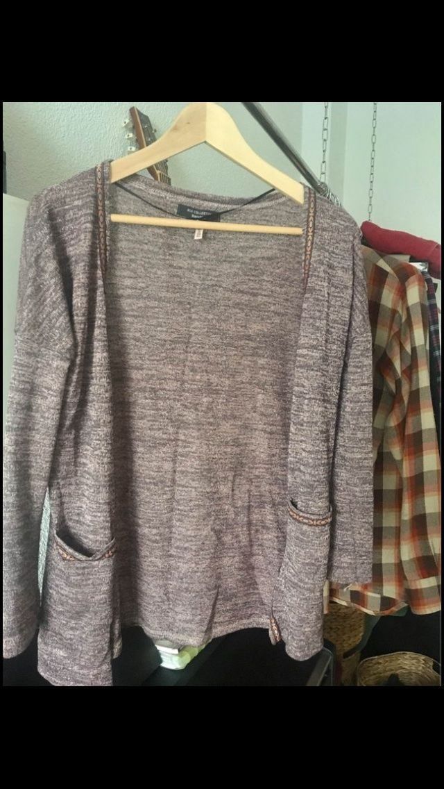 Bershka Gilet & Giacche senza maniche: Vest / Offener Pulli XS – Usato da Forch venduto da elc_w9v6