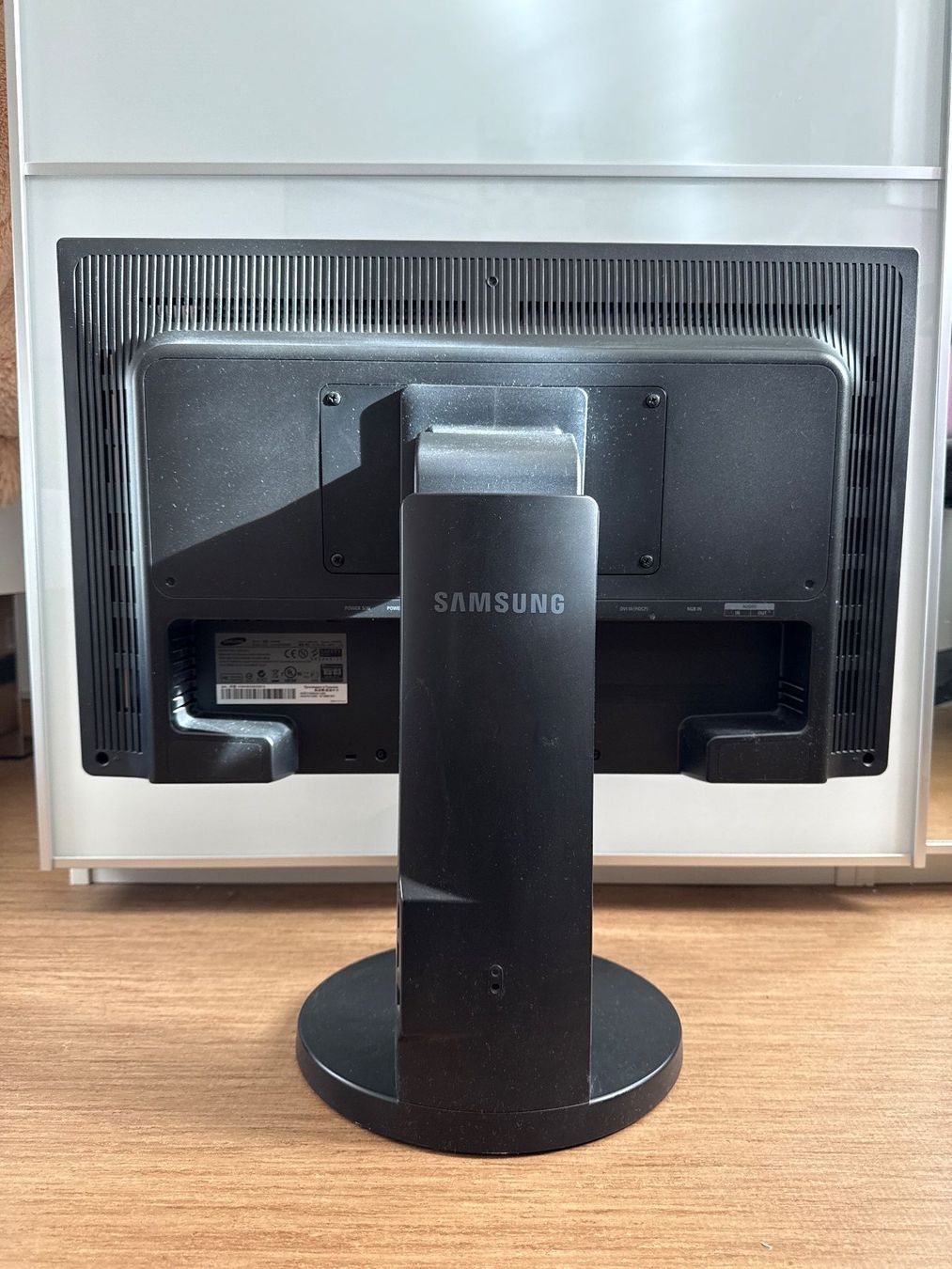 Samsung Monitore: Monitor Samsung SyncMaster 2494HM gebraucht schwarz – Gebraucht aus Zürich von basidade 2