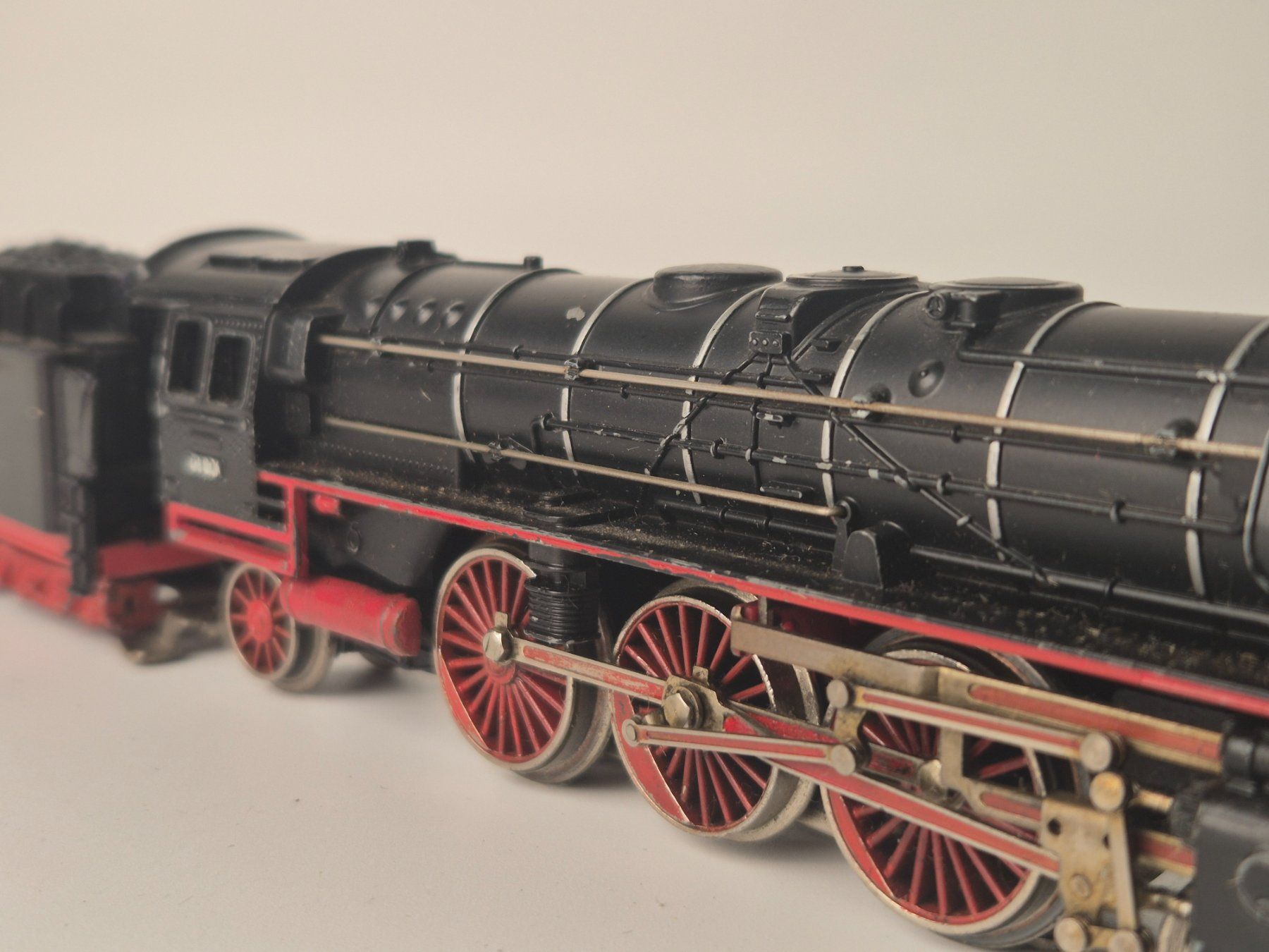 Trix Modellini di ferrovie: Locomotive Trix express 763 – Usato da Bogis-Bossey venduto da VNT-GE.ch 8