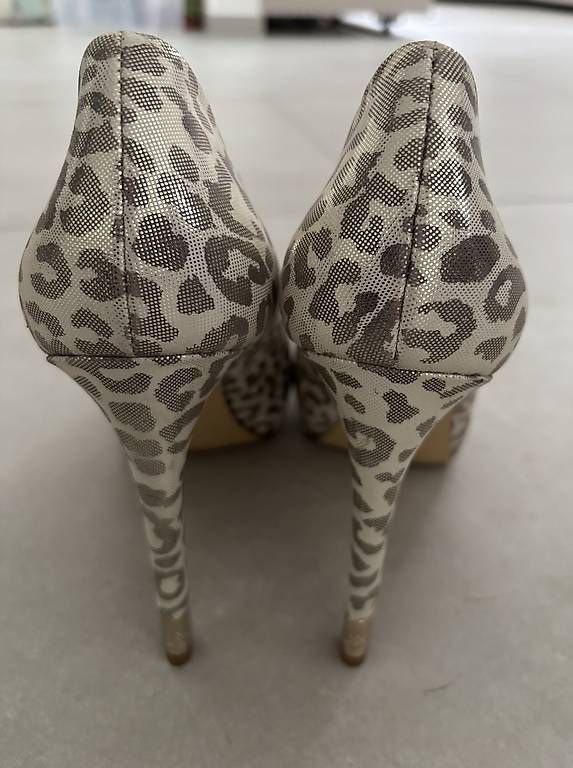 Guess Damenschuhe: GUESS High Heels Plateau - Grösse 39 – Neu (gemäss Beschreibung) aus Trübbach von Yasmin01112 2