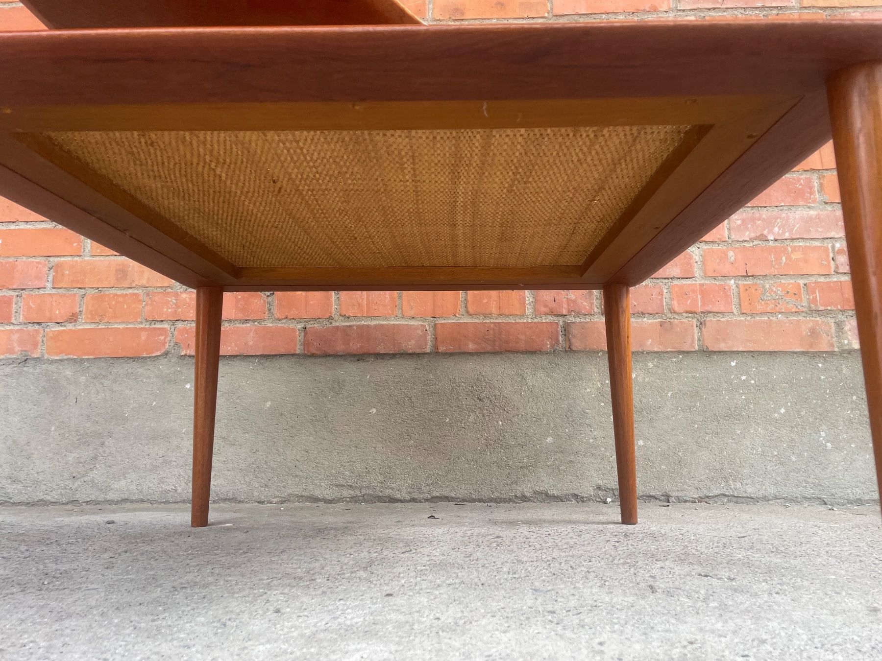 Tavoli: Minerva Side Table // Hvidt & Mølgaard – Usato da Schinznach-Dorf venduto da mix 8