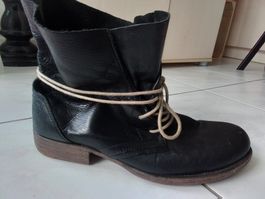 Tolle Lederschuhe POST XCHANGE Gr.  39